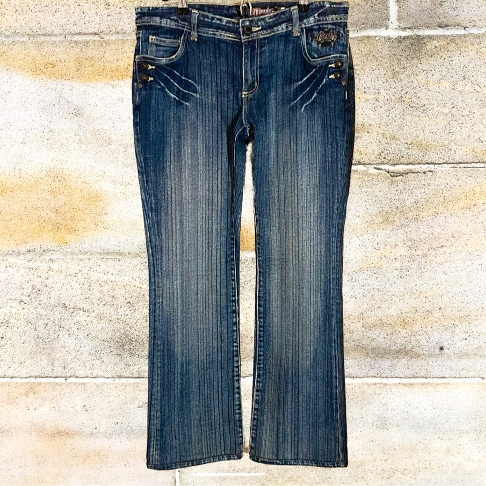 Akedemiks Women's Boot Cut Vintage Jean's Sz 32